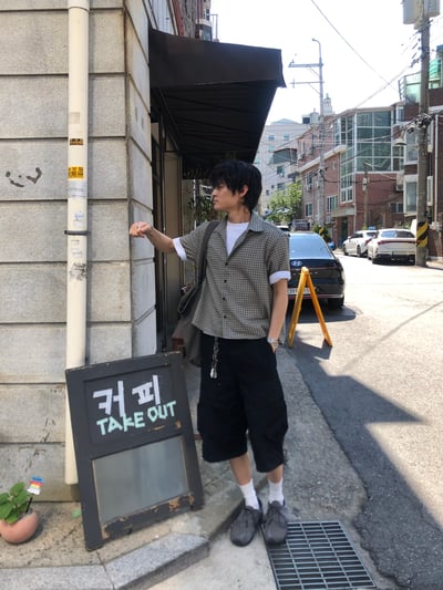 酷夏薄款 街頭高質感 細格紋 短版 短袖襯衫 - 2C14
