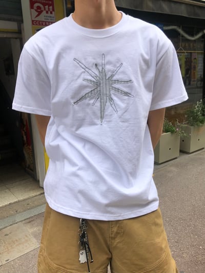 中央復古 放射條紋 刺繡 短版上衣 - 3C19