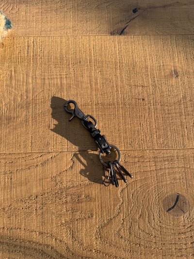 05 多功能皮革 鑰匙圈 - 1C3