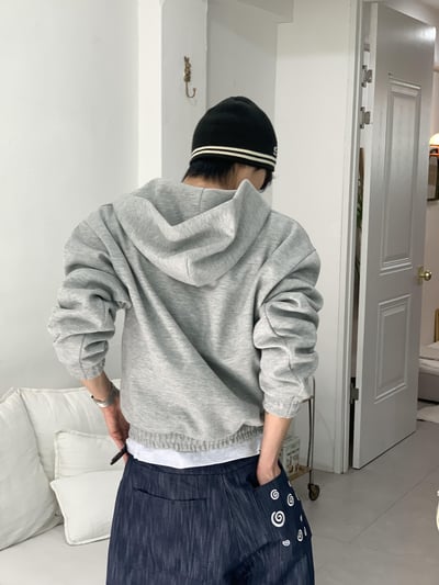 彎曲修身 高檔空氣棉 短版 素面 連帽外套 - 2C15