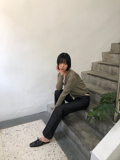 韓女必備 超級修身 細條紋 微喇叭原牛褲 - 3C7