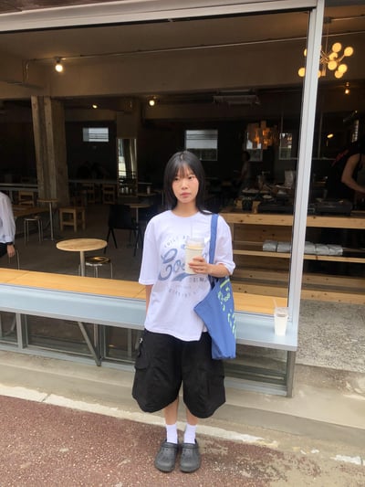 Costa 可愛街頭 印刷設計 寬版 短袖 上衣 - 3C10