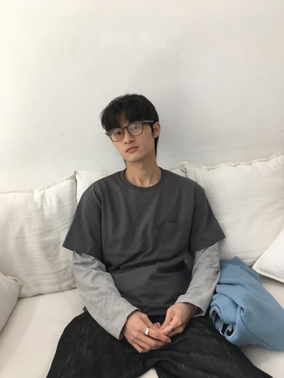 短版 素面 層疊配色穿搭 薄長袖 - 4C7