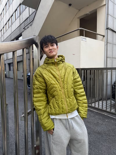 俐落曲線 輕量短版 羽絨外套 - 3C7