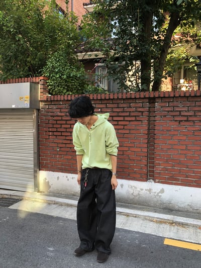 街頭經典百搭 細條紋 鬆緊帶 寬版 牛仔長褲 - 3C19