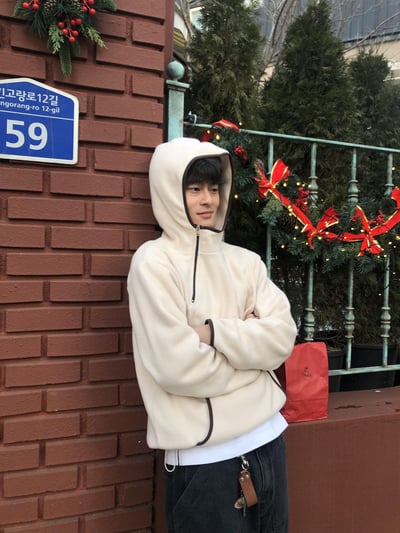 獨特配色 運動風 刷毛 帽T - 4C15