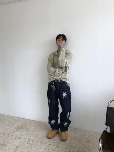 仰望星空 高級刺繡 直筒 微寬版 牛仔褲 - 1C14