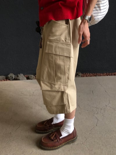 現代首爾 立體抓皺 斜線工裝 7分 短褲 - 2C7