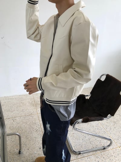 素雅幹練 亮感 皮革 短版 夾克 - 2C6