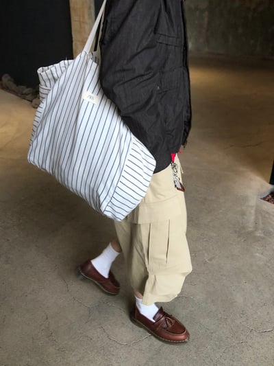 現代首爾 立體抓皺 斜線工裝 7分 短褲 - 2C18