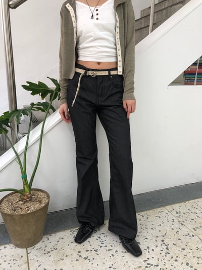 韓女必備 超級修身 細條紋 微喇叭原牛褲 - 3C5