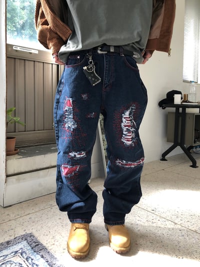 美式街頭 紅色警戒 破壞 直筒 微寬版 牛仔褲 - 1C2