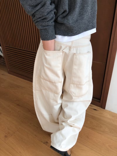 四季大口袋 彎曲縫線 配色設計 牛仔寬褲 - 2C7