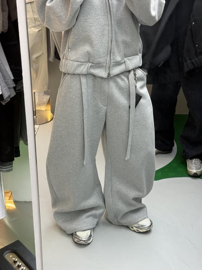 潮流版型霸主 彎刀曲線 休閒 刷毛寬褲 (set-up) - 2C15