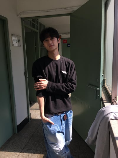 春季必備 口袋配色 短版 薄長袖 - 3C10