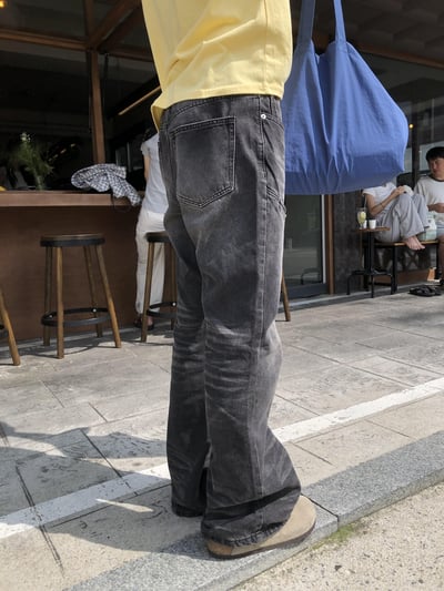 Cotris 街頭卯釘 漸層刷色 修身 牛仔喇叭 長褲 - 1C4