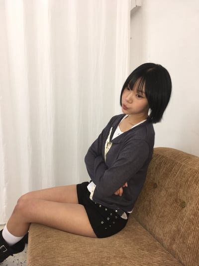 街頭卯釘 骷髏 貼腿修身短褲 - 1C17