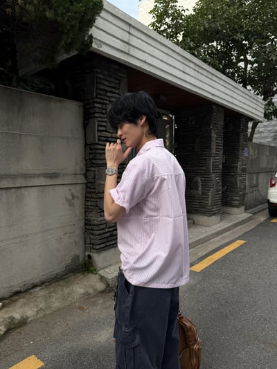 休閒高級感 潮流配色 顯肩寬 細條紋 短袖 襯衫 - 3C10