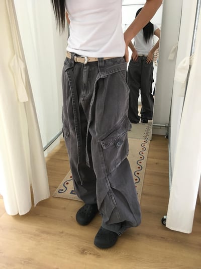 極致街頭 掛繩造型 工裝口袋 立體抓皺 寬鬆長褲 - 3C8