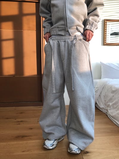 潮流版型霸主 彎刀曲線 休閒 刷毛寬褲 (set-up) - 2C13