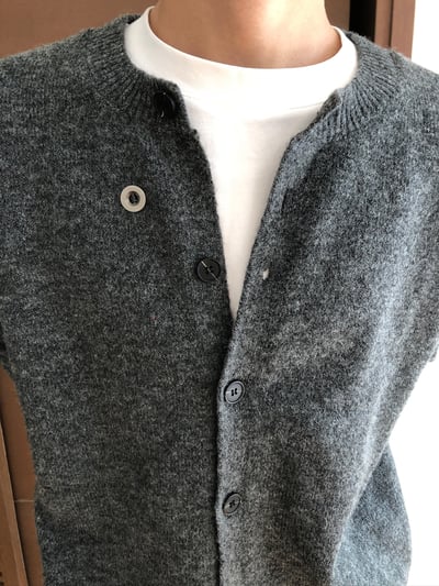 秋冬極簡風 精緻鈕扣 短版針織 羊毛開襟衫 - 3C10