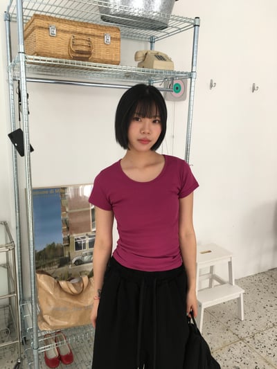 (1+1)簡約百搭 唯美主義 修身 短版 素色短袖 - 12C13