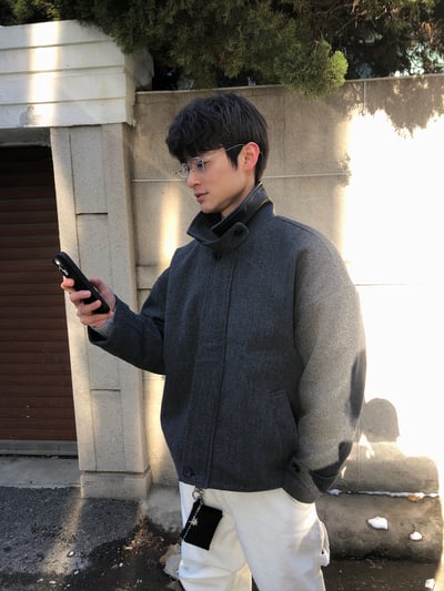 歐美經典 立領皮革 俐落修身 短版大衣 - 2C15