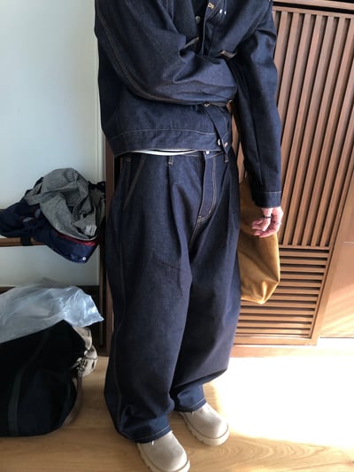 秋冬首選 單層褶皺 配色縫線 俐落 原牛寬褲 (set-up) - 2C10