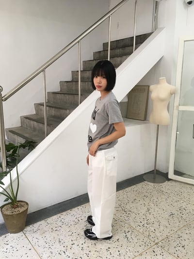 Blind for love 彩繪印刷 短版 短袖 - 3C21