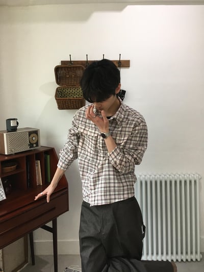 街頭復古感 格紋 涼爽亞麻 短版襯衫 - 2C10