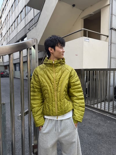 俐落曲線 輕量短版 羽絨外套 - 3C4