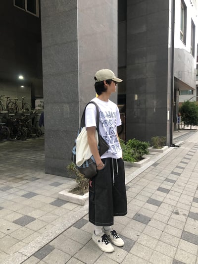 韓系可愛街頭 塗鴉印刷 短版上衣 - 2C12