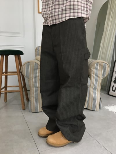 人字紋 小貼片刺繡 寬版直筒 原牛褲 - 3C12