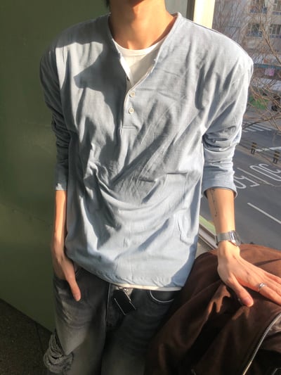 休閒亨利領 懶人層疊配色 素面 薄長袖 - 4C1