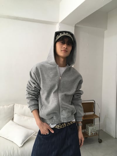 彎曲修身 高檔空氣棉 短版 素面 連帽外套 - 2C19