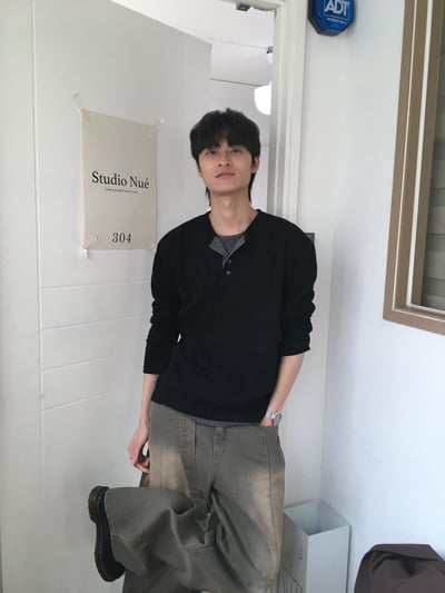 休閒亨利領 懶人層疊配色 素面 薄長袖 - 4C19