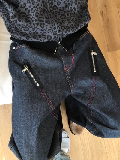 日系潮男 紅色縫線 拉鏈細節 牛仔寬褲 - 2C9