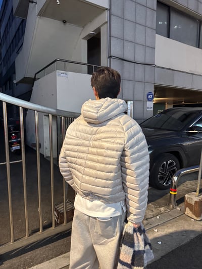 俐落曲線 輕量短版 羽絨外套 - 3C17