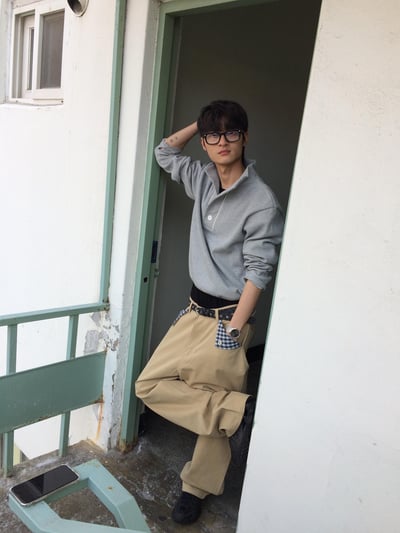 半高開V領 鈕扣 短版 華夫格 指套 薄長袖 - 3C14