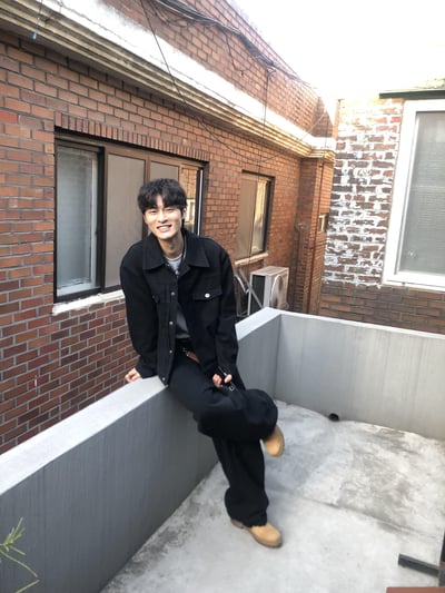 文藝鈕扣 微短版 機車飆仔 牛仔外套 (set-up) - 2C19