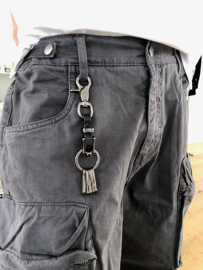 05 多功能皮革 鑰匙圈 - 1C1