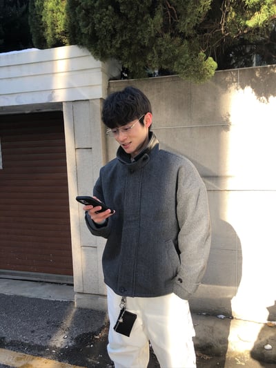 歐美經典 立領皮革 俐落修身 短版大衣 - 2C13