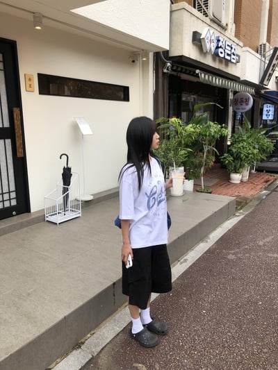 Costa 可愛街頭 印刷設計 寬版 短袖 上衣 - 3C20