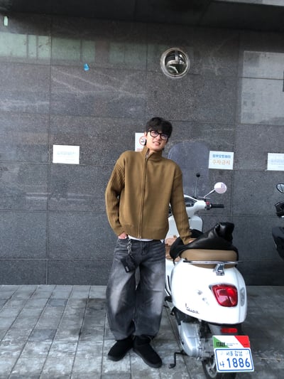 半高領 斜拉鏈 修身流水線 針織外套 - 4C17