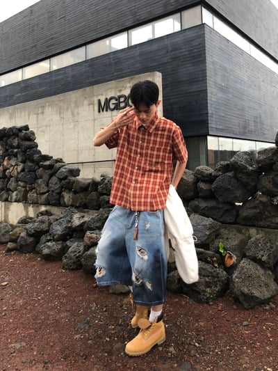 786 破壞水洗 復古渲染 百慕達 牛仔短褲 - 1C8