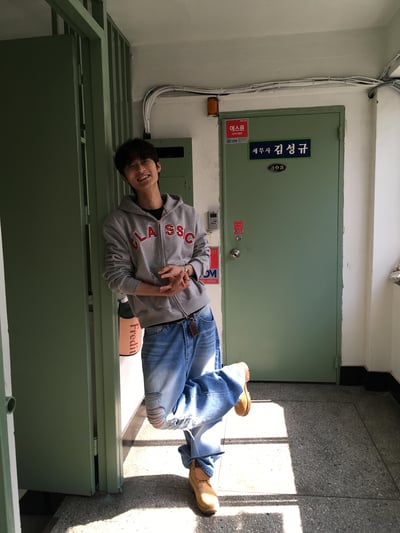 Classic 美式經典 刺繡短版 連帽外套 - 3C10