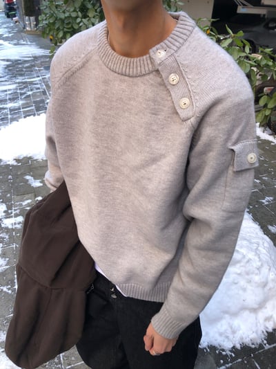 領口斜線 鈕扣 微短版 工裝 針織衫 - 3C5