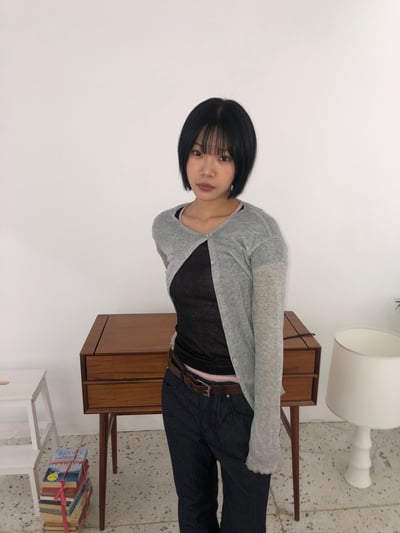 斜線鈕扣 不規則收邊 小罩衫 上衣 - 4C2