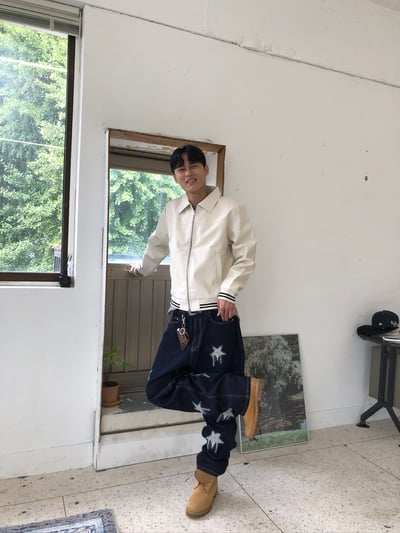 仰望星空 高級刺繡 直筒 微寬版 牛仔褲 - 1C10