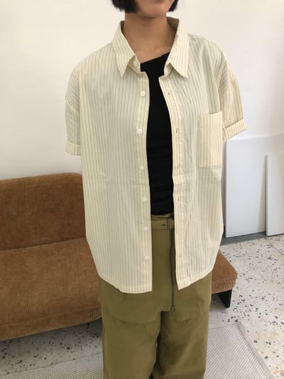 夏日涼感 復古條紋 微短版 短袖襯衫 - 2C6